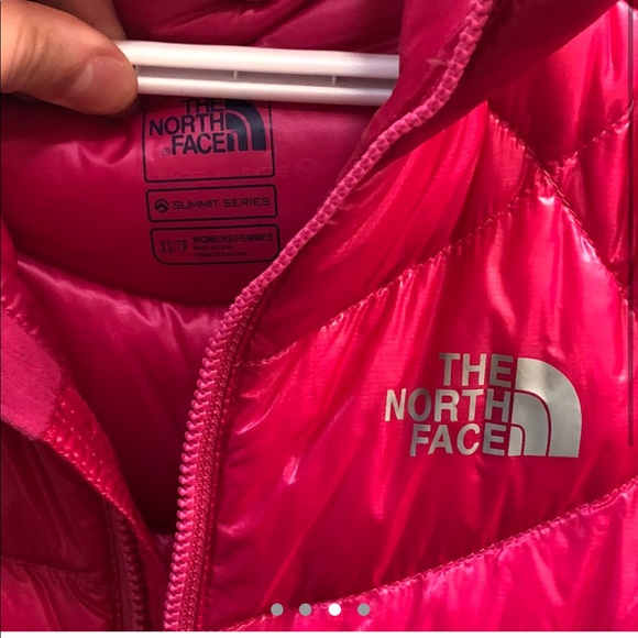The North face puffer vest - Picture 3 of 4